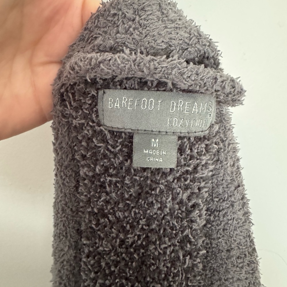 Barefoot Dreams® CozyChic® Robe *like brand new condition* - Picture 4 of 5